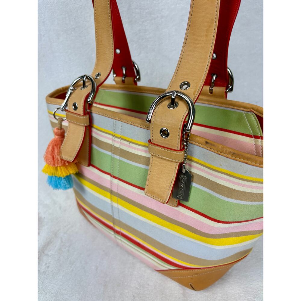 Coach Y2K Hamptons Daisy Stripe Tote with Tan Vachetta Leather Trim and Charm - Picture 15 of 16